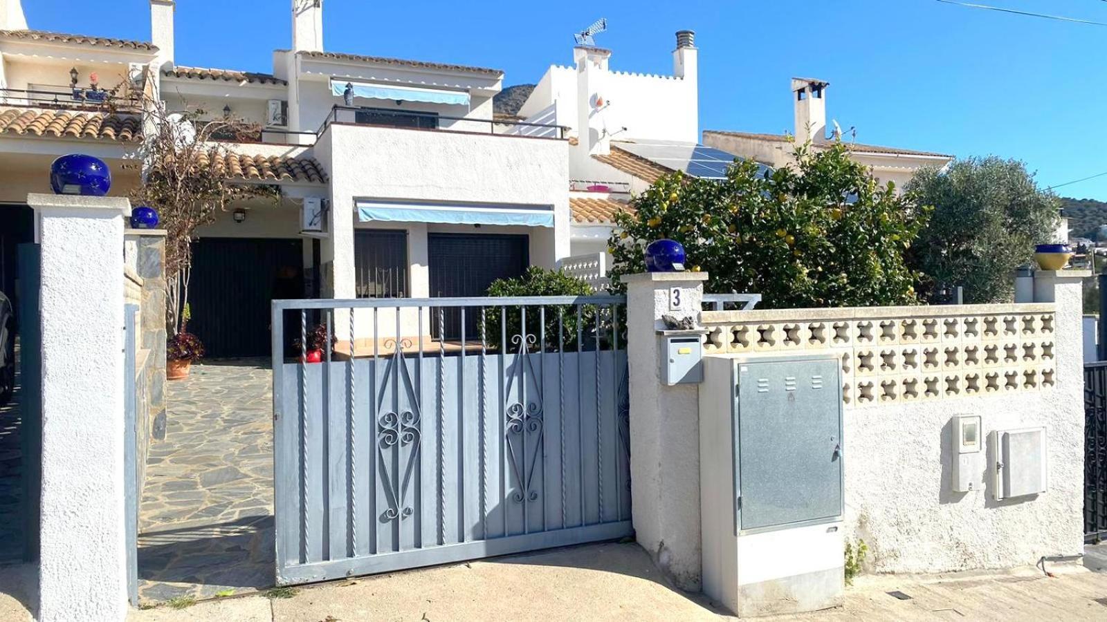 Bages Βίλα Ρόζες Εξωτερικό φωτογραφία
